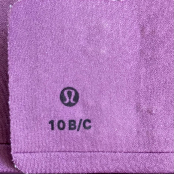 Lululemon Laser Focused bra. 💗 - Picture 8 of 9